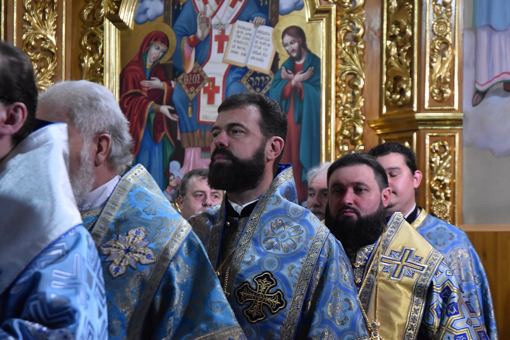 Преосвященний Владика Юліан співслужив Блаженнійшому Митрополиту Епіфанію у Манявському Хресто-Воздвиженському чоловічому монастирі