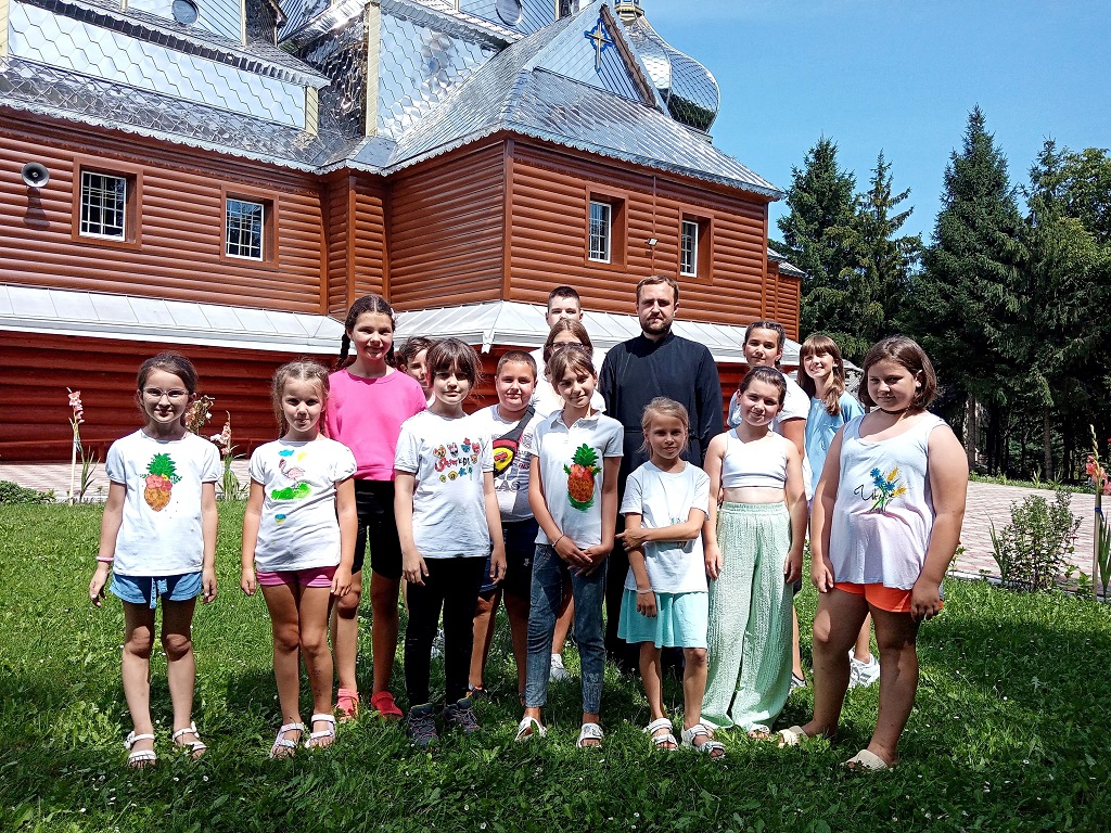 Дитячий християнський табір “Канікули з Богом” при Храмі селища Гвіздець