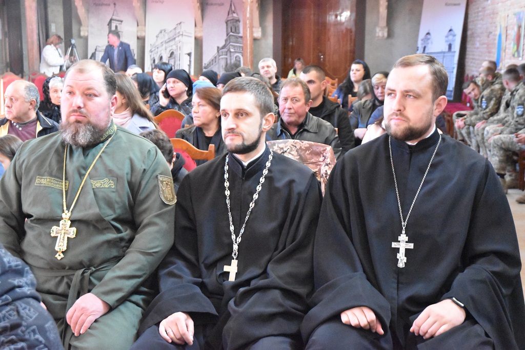 Вручення високих державних нагород родичам загиблих Героїв у місті Коломия