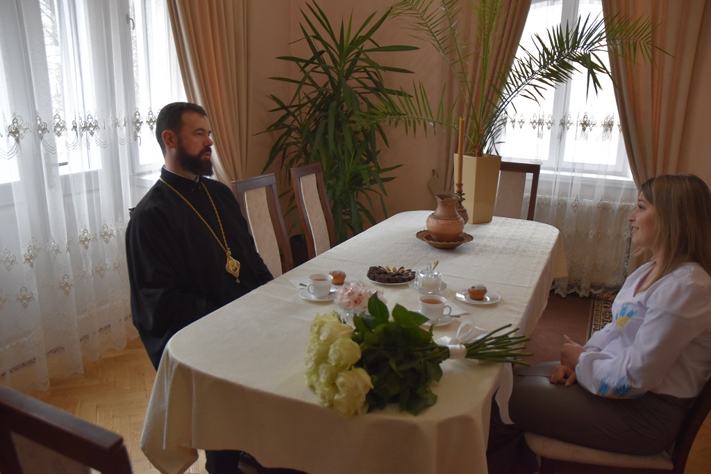 Очільниця Косівської районної військової адміністрації Наталія Кучма привітала Владику Юліана із возведенням у Сан Архієпископа