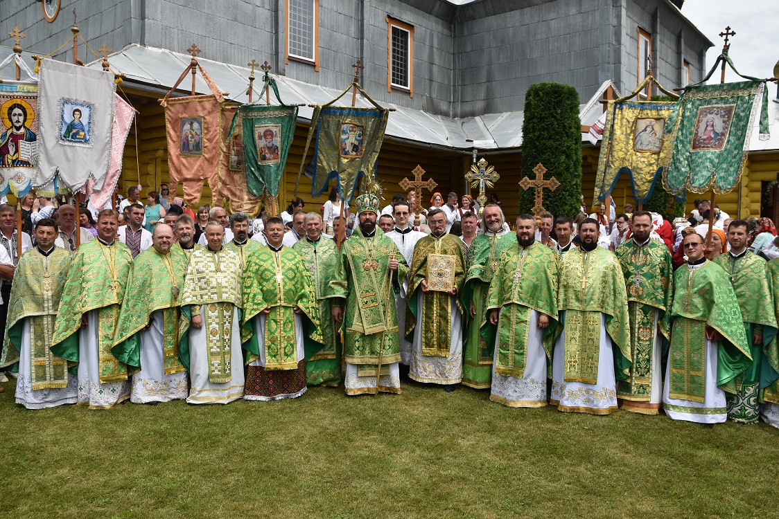 Владика Юліан звершив торжественне богослужіння з нагоди престольного свята Храму села Ільці