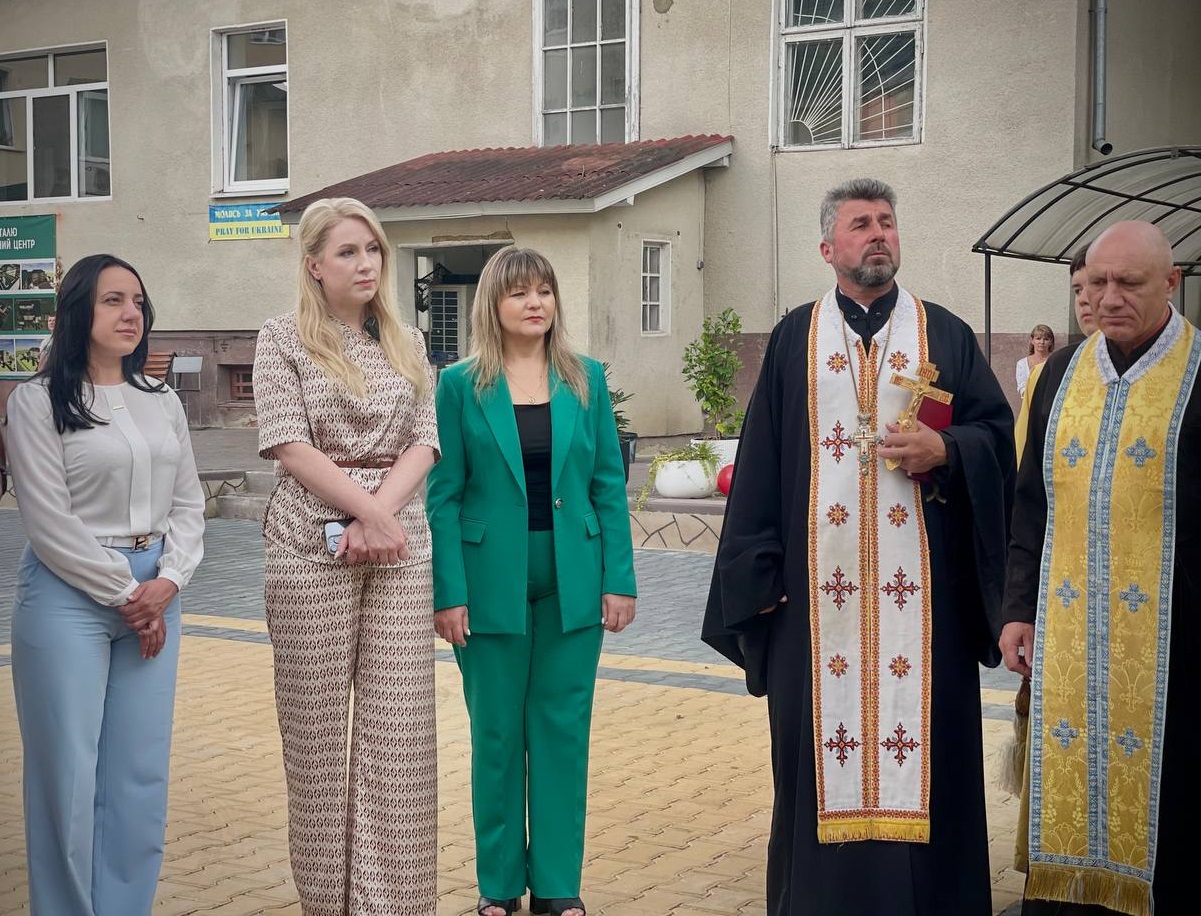 Урочисте відкриття та освячення терапевтичного відділення та реанімобіля в КНП «Обласний госпіталь ветеранів війни Івано-Франківської обласної ради» в місті Коломия