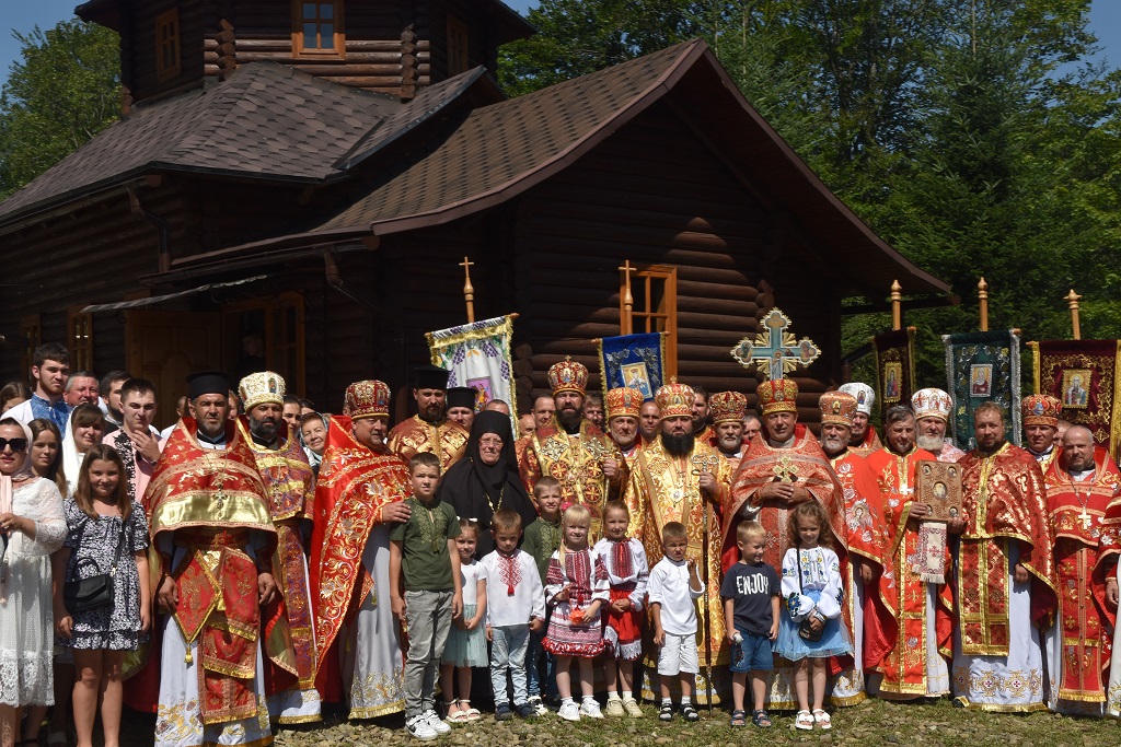 Владика Юліан взяв участь в урочистому богослужінні з нагоди престольного свята Свято-Прокопівського жіночого  монастиря села Лекечі на Буковині