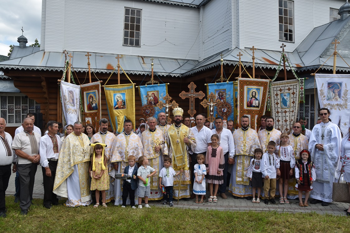 Владика Юліан очолив торжественне богослужіння з нагоди престольного свята Храму села Кривопілля