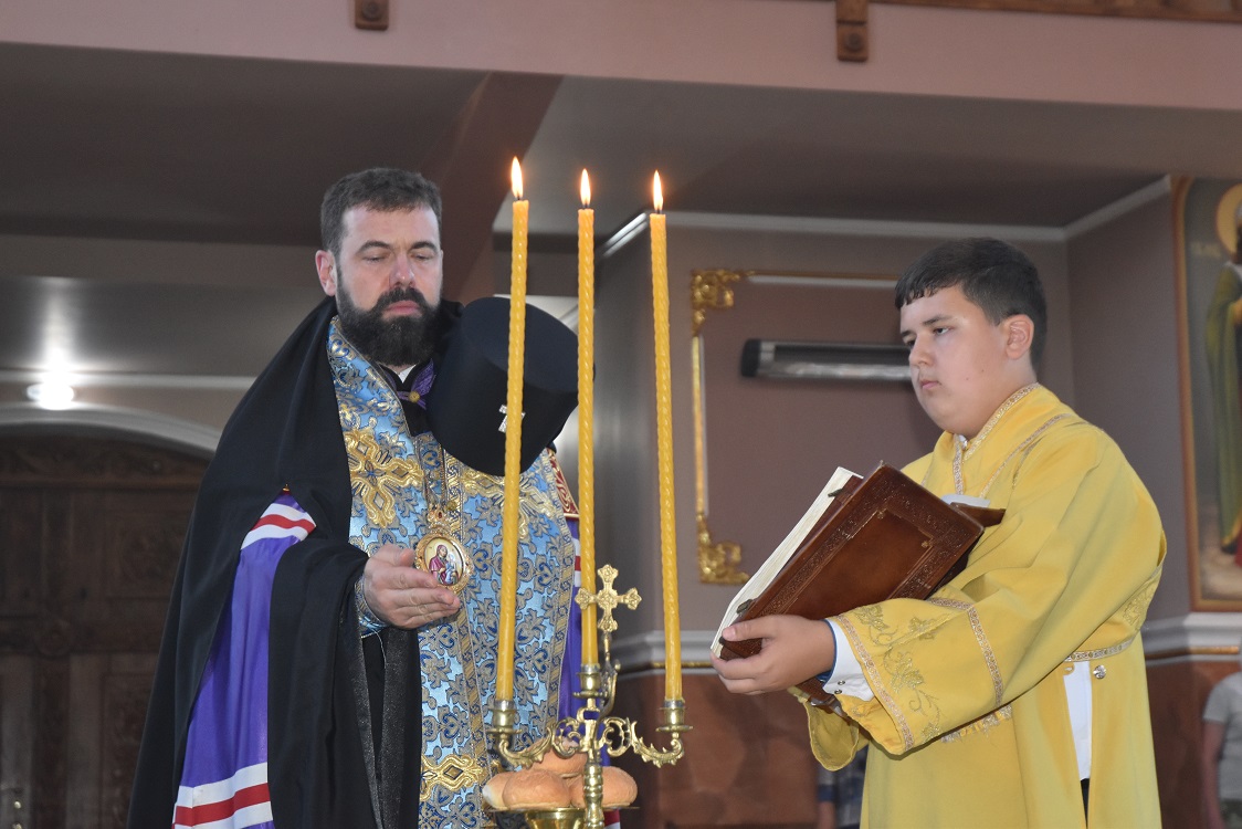 Правлячий Архієрей звершив урочисту Всеношну напередодні величного свята Успіння Пресвятої Богородиці