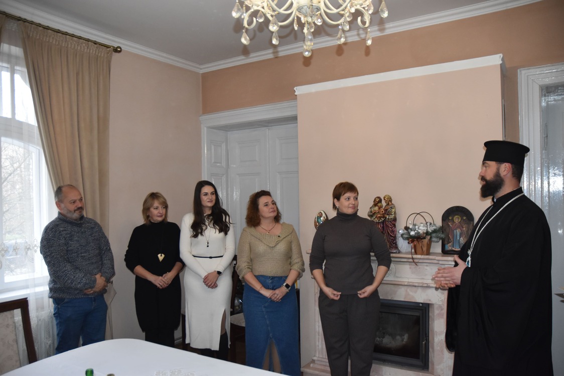 Владика Юліан нагородив Мар’яну Кодіну високою церковною нагородою