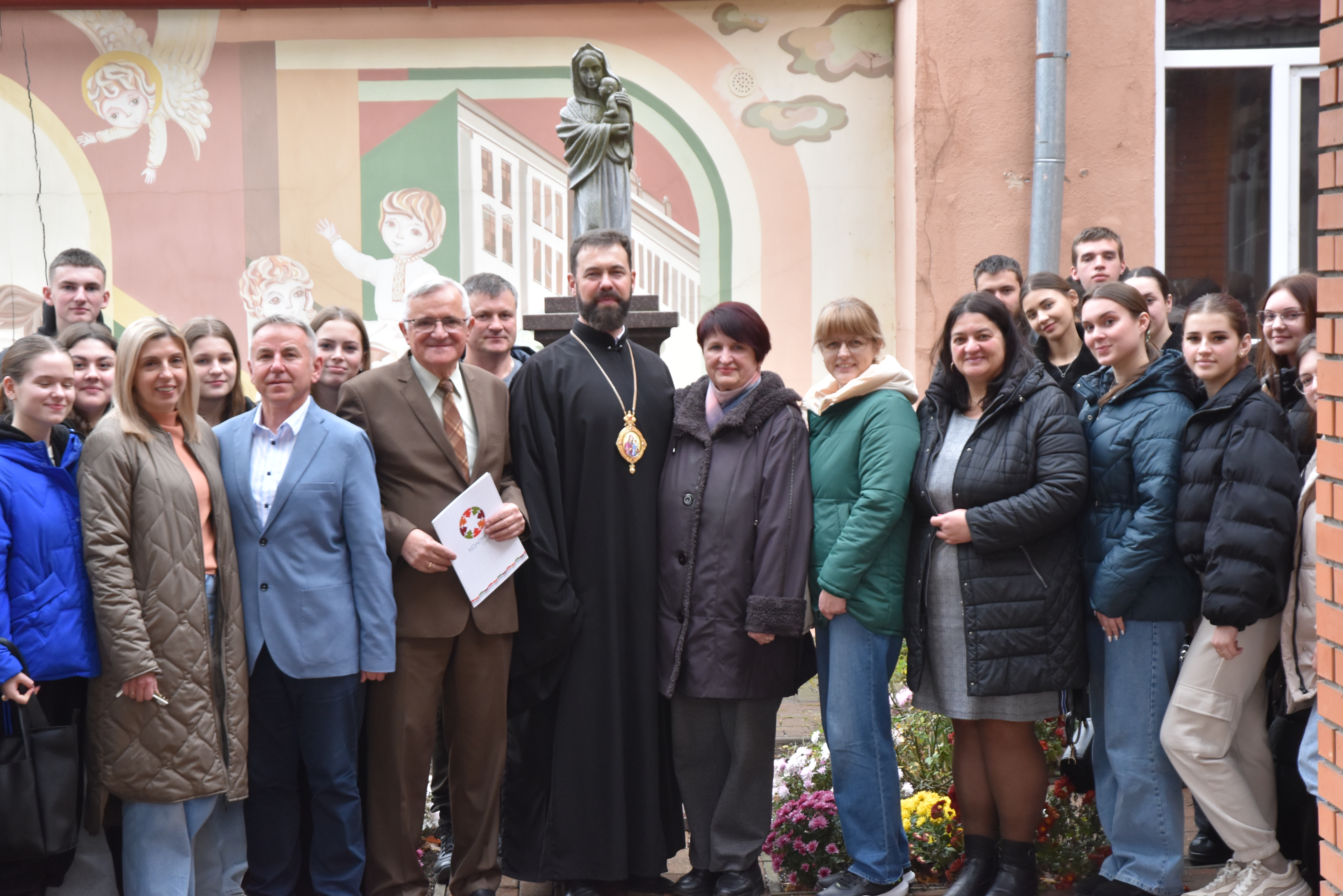 Зустріч Владики Юліана із дирекцією, викладачами та студентами Коломийського педагогічного фахового коледжу