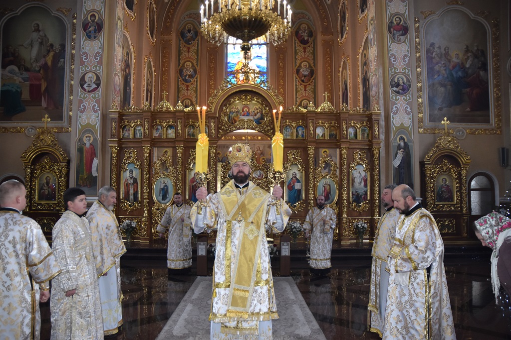 Архіпастирське служіння в день свята Собору Трьох Святителів