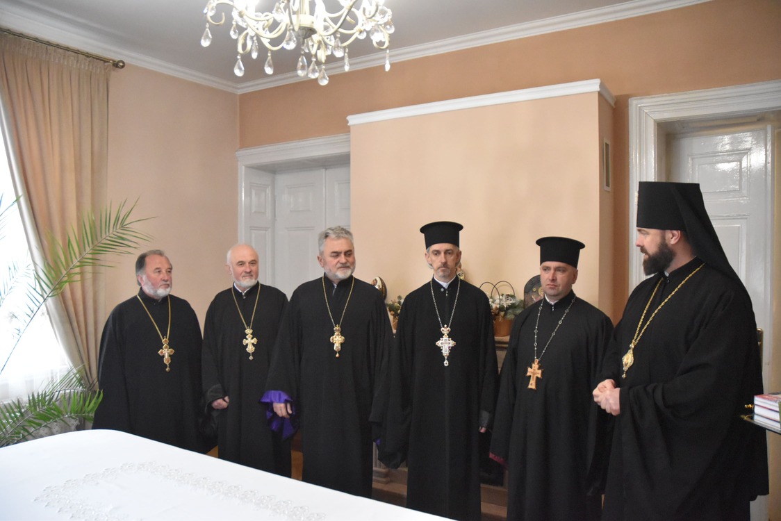 Владика Юліан привітав митр. прот. Василя Лазаровича та митр. прот. Володимира Левицького із ювілейними датами