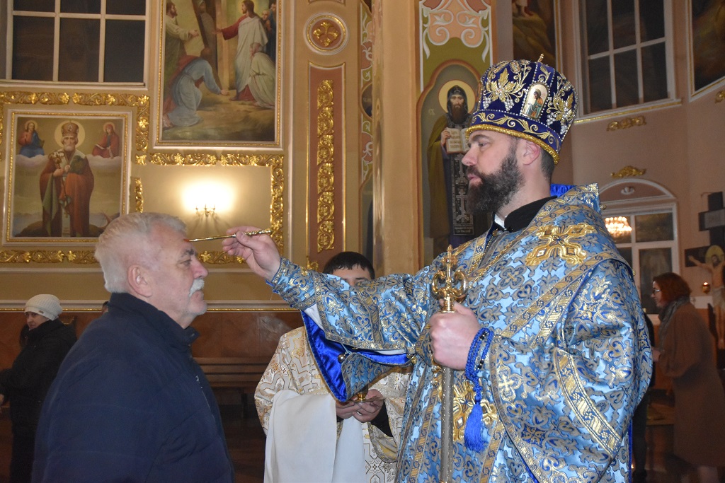 Владика Юліан очолив Всеношну напередодні величного свята Стрітення Господнього