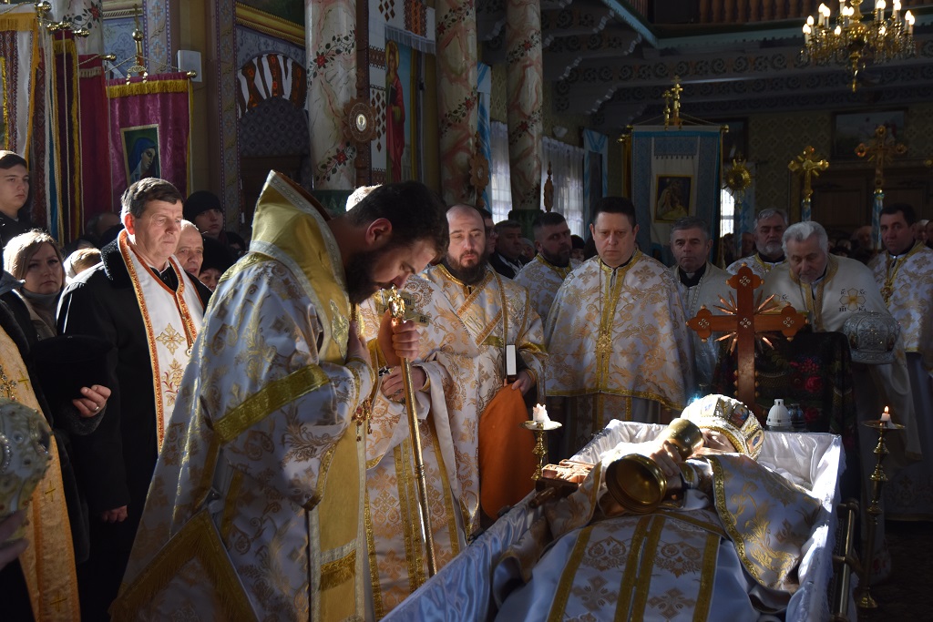 Владика Юліан очолив Чин Похорону митр. прот. Михайла Купчака