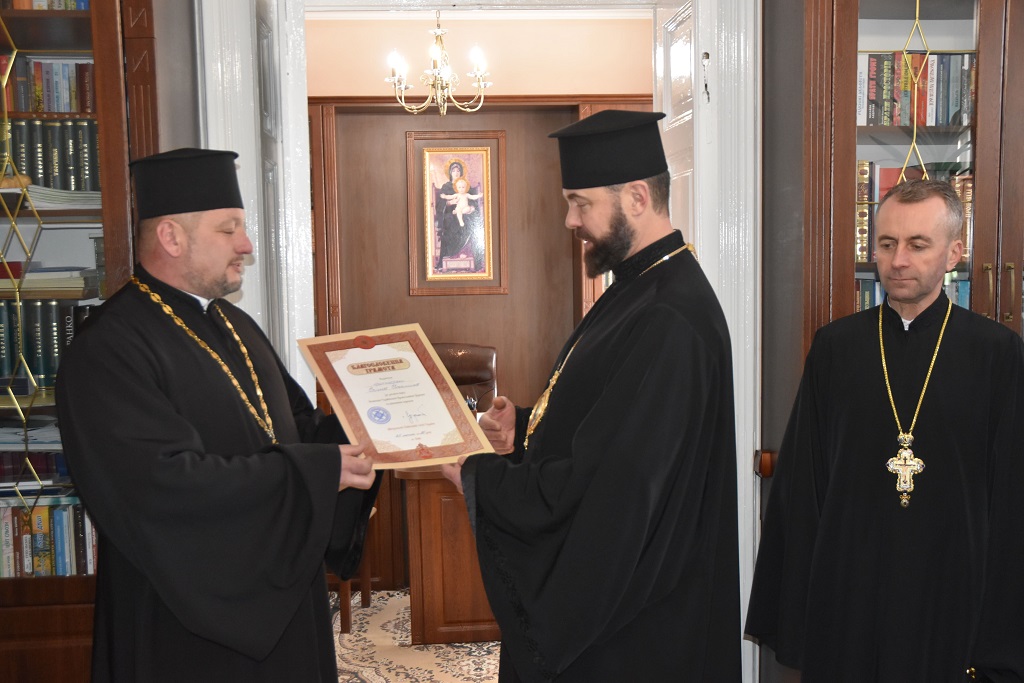 Владика Юліан нагородив прот. Івана Ільчишина високою церковною нагородою
