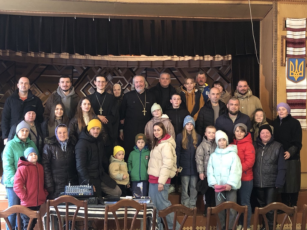 Благодійний концерт “Для кожної душі” ієрея Іллі Богатчука у селі Криворівня