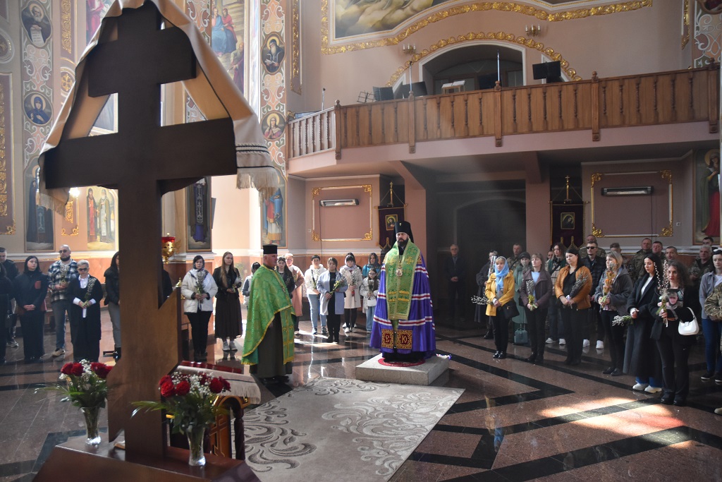 Архієпископ Юліан очолив Молебень за безвісті зниклих та полонених воїнів 10-ї окремої гірсько-штурмової бригади “Едельвейс”