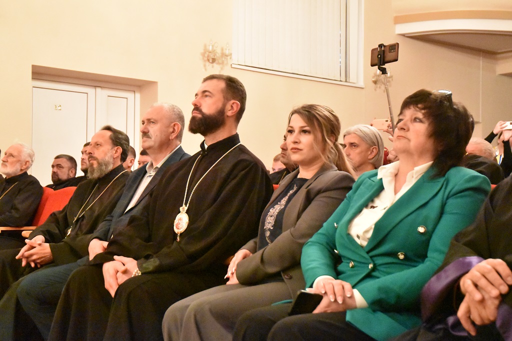 Духовний концерт, приурочений до Дня Героїв та з нагоди 100-ліття від Дня народження й 30-ліття з дня упокоєння Патріарха Володимира (Романюка)