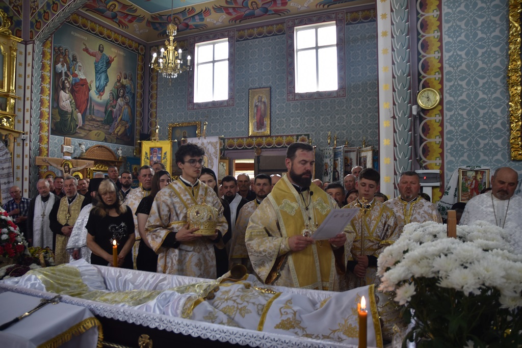 Архієпископ Юліан очолив Чин Похорону митр. прот. Василя Кіндратюка