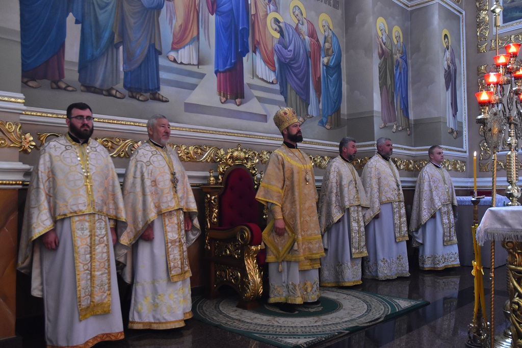 Архіпастирське служіння в Троїцьку поминальну суботу