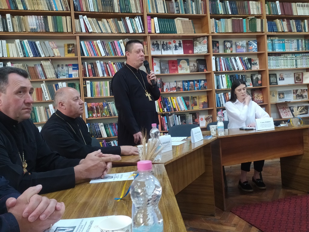 Круглий стіл «Велич духу. Патріарх Володимир Романюк» у місті Надвірна