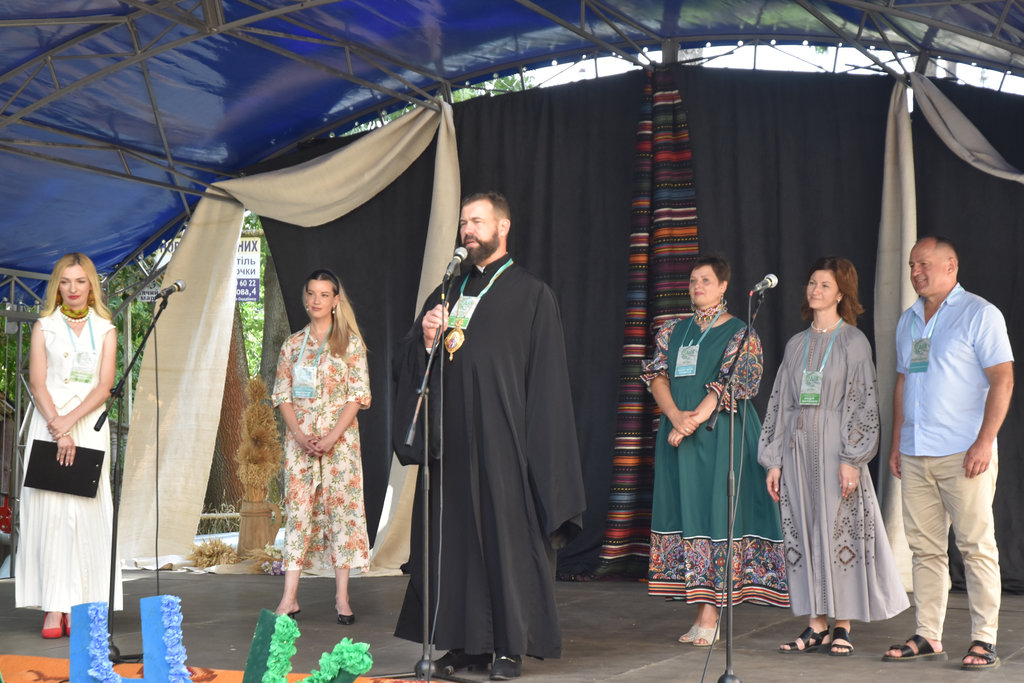 Владика Юліан взяв участь у відкритті Фестивалю “ДНК” в місті Коломия