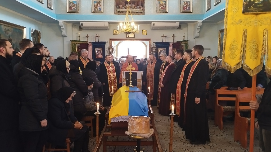 Похорон воїна Української Армії Василя Лісецького в селі Турка