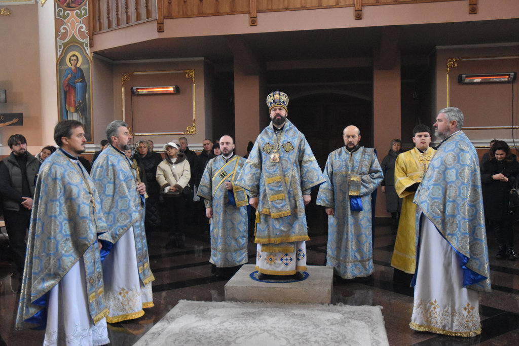 Владика Юліан звершив заупокійне богослужіння в 10-ту річницю від дня упококоєння митр. прот. Дмитра Садов’яка