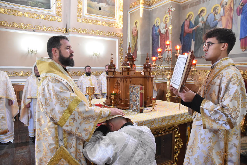 Архіпастирське служіння в день вшанування пам’яті Святих безсрібників, цілителів і чудотворців  Косьми і Даміана Асійських