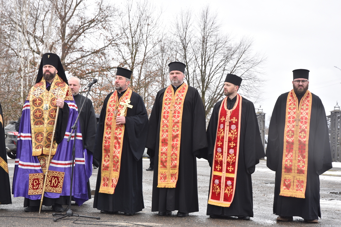 Архієпископ Юліан взяв участь у заупокійному богослужінні за загиблими українцями в четверту річницю повномасштабного вторгнення російських загарбників