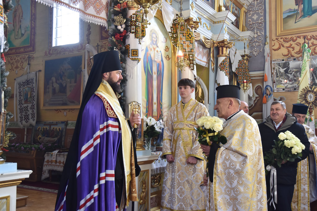 Архієпископ Юліан звершив Подячний Молебень у Храмі села Глушків