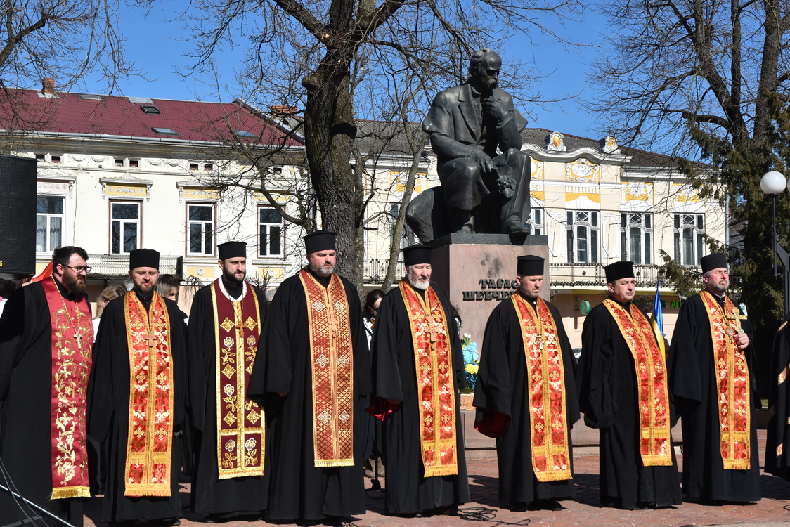 Урочистості з нагоди вшанування 212-ї річниці від Дня народження Тараса Шевченка у місті Коломия