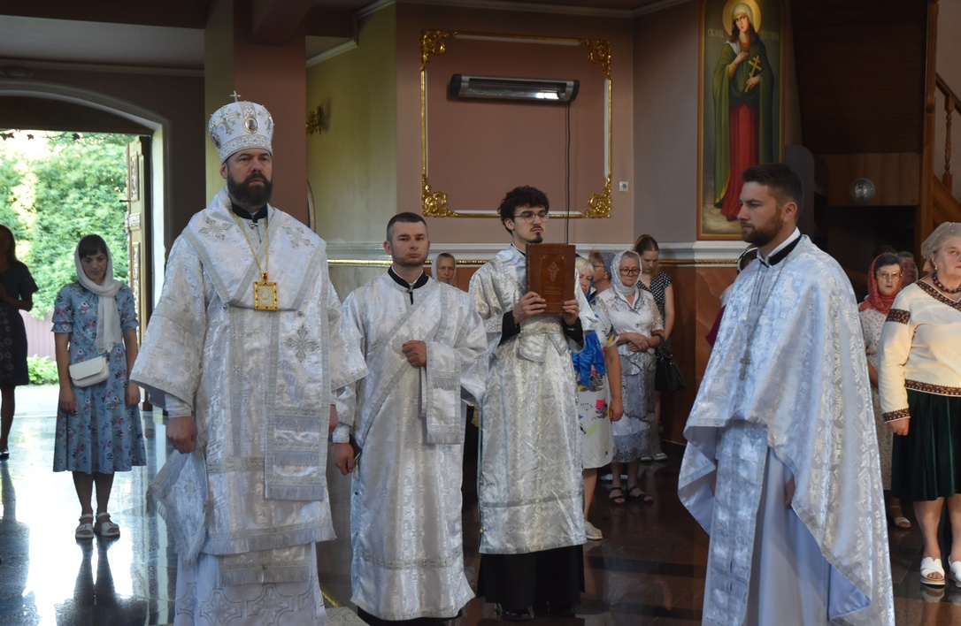 Архієрейське богослужіння в день Різдва Пророка, Предтечі і Хрестителя Господнього Іоана