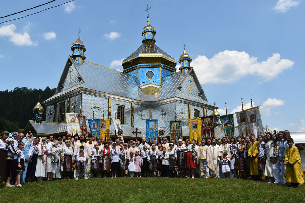 Торжественне Архієрейське богослужіння з нагоди престольного свята Храму села Красноїлля