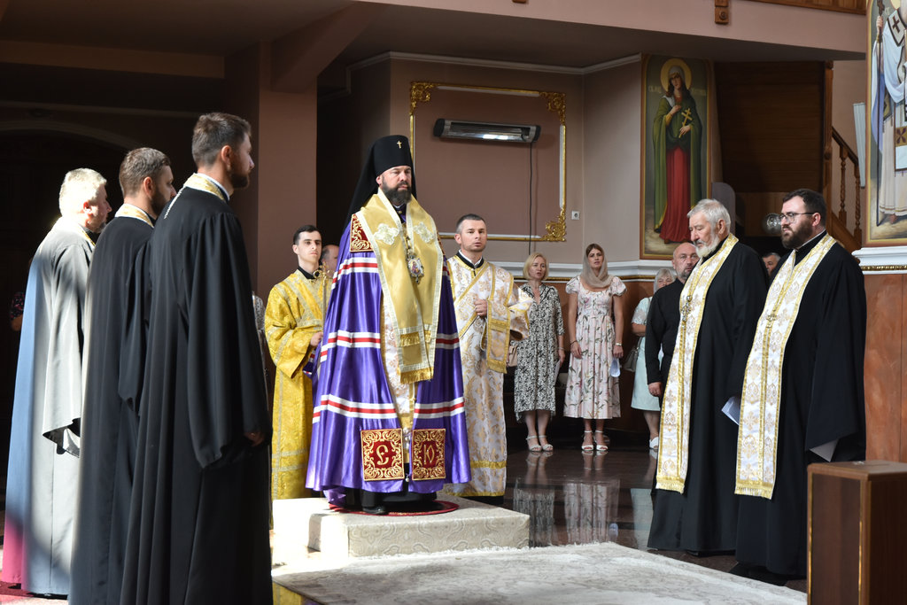 Владика Юліан очолив Молебень з нагоди 35-ї річниці відновлення Незалежності України