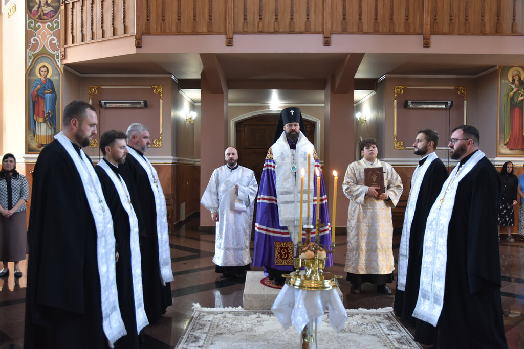 Владика Юліан очолив Всеношну напередодні величного свята Преображення Господнього