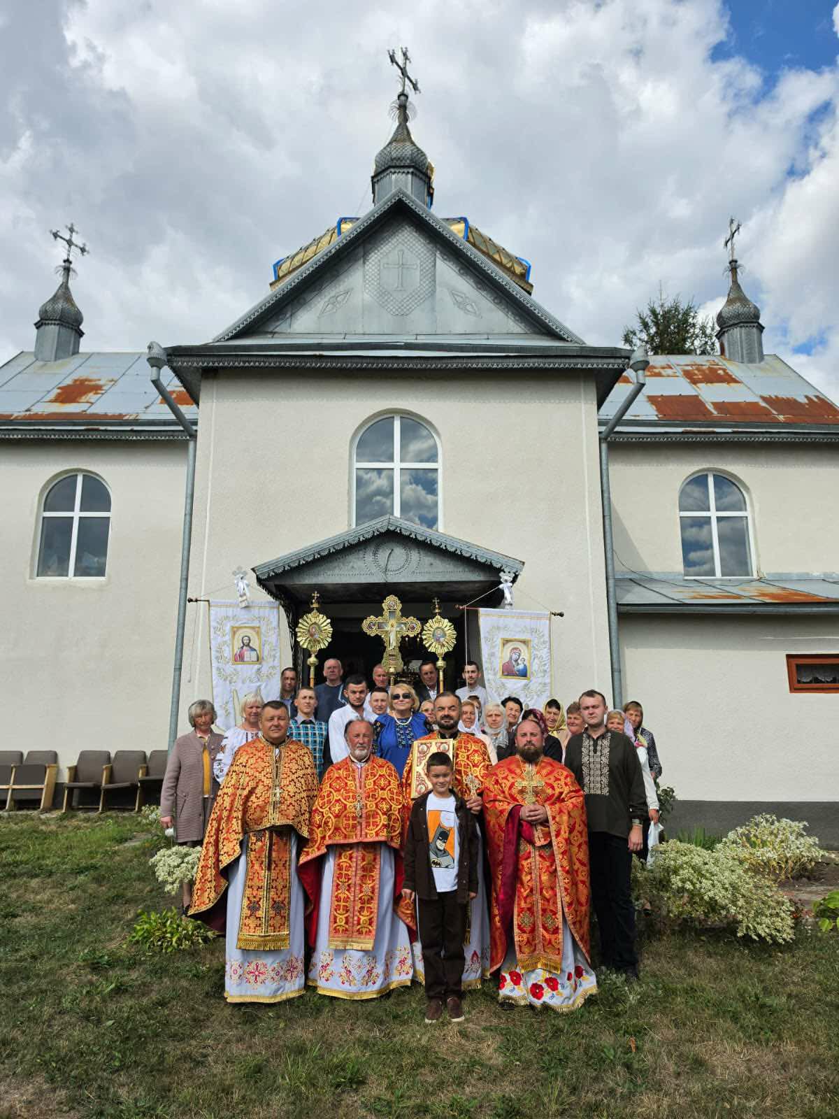 Урочисте богослужіння з нагоди престольного свята Храму села Кобилець